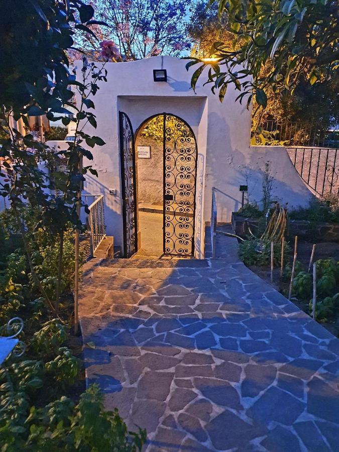 Vila Casa Dafne Lipari  Exteriér fotografie